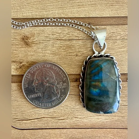 Firey Labradorite Pendant .925 Sterling, with .925 Chain Hand-Crafted in USA!! - Picture 3 of 5
